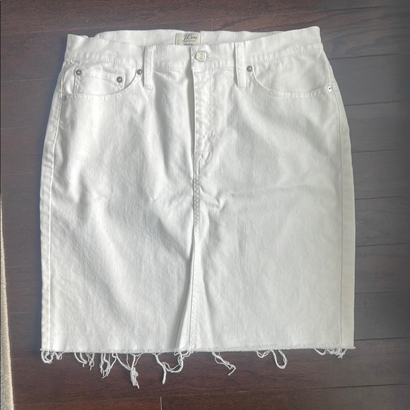 NWOT J. Crew Frayed White Denim Pencil Skirt - Picture 3 of 6